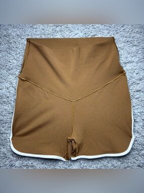 OFFLINE Shorts Womens Small Real Me Shortie Hi Rise Stretch Workout Gym Lounge